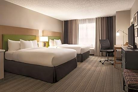 2 Queen Beds, Suite, Nonsmoking