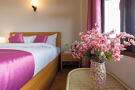 Hotel Salatrees By Sucasahills