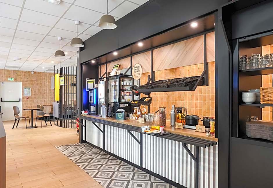 B&B HOTEL Paris Porte d'Orléans