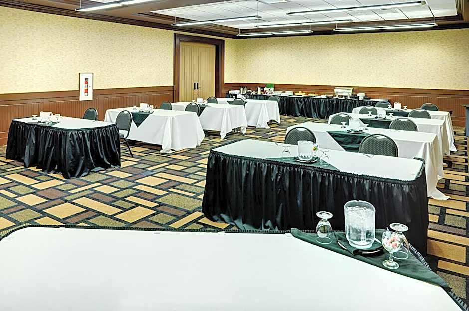 Chateau Nova Yellowhead