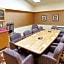 Hawthorn Suites by Wyndham Sacramento Airport