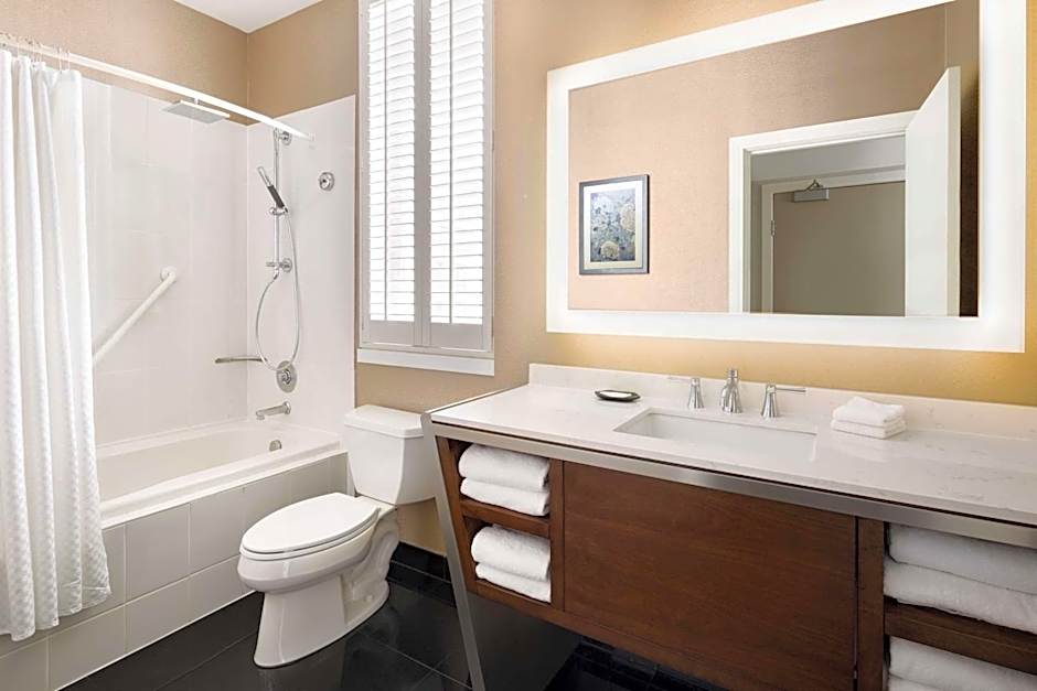 Hilton Vancouver Downtown, BC, Canada