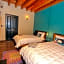 Antigua Trece Hotel Fusión