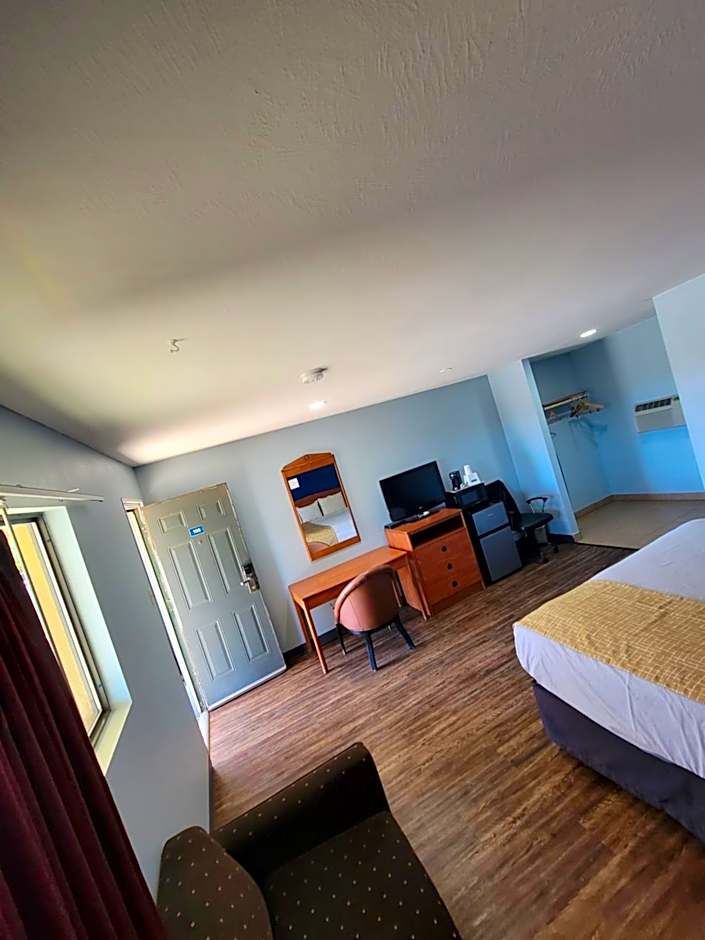 Travelodge by Wyndham Clovis