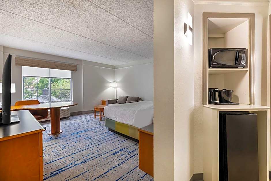 La Quinta Inn & Suites by Wyndham Albuquerque West