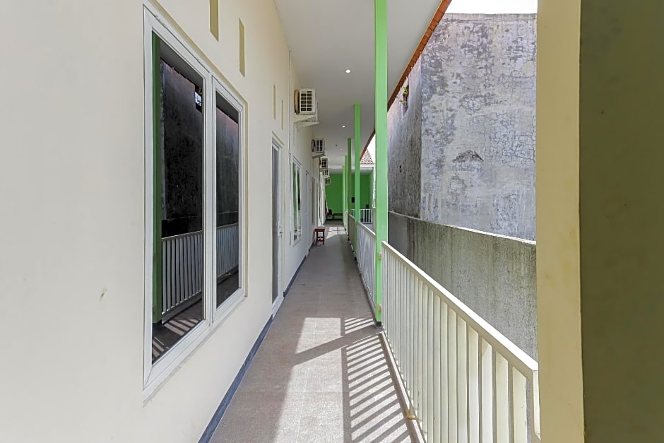 KoolKost Syariah near Alun Alun Sidoarjo