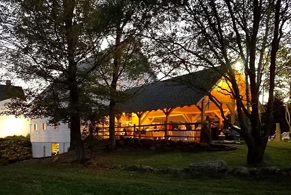 Highland Lake Inn