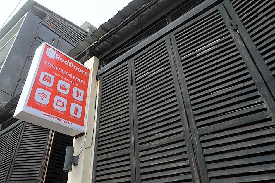 RedDoorz near Majapahit Semarang 2