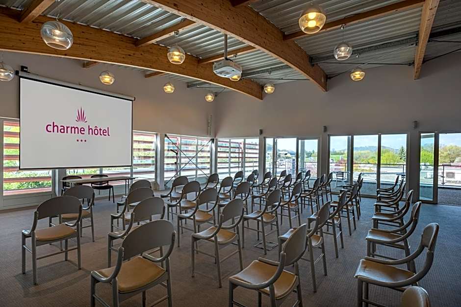 Charme Hôtel et Spa, Montbéliard Sud