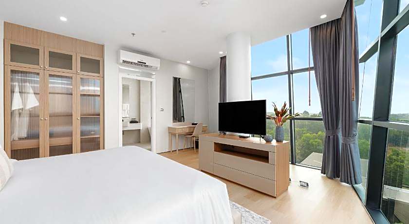 NAKA-RAJ Escape Hotel