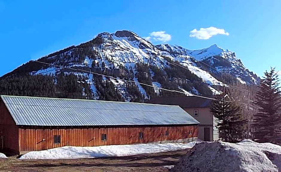 Alpine Motel of Cooke City