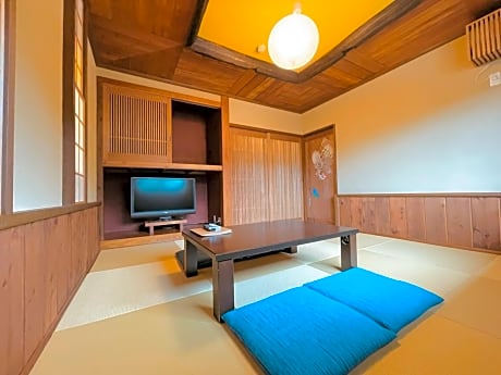 Japanese-Style Room