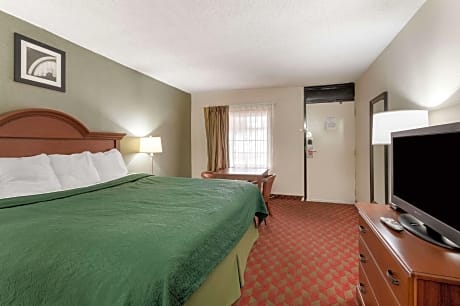 1 King Bed, Nonsmoking