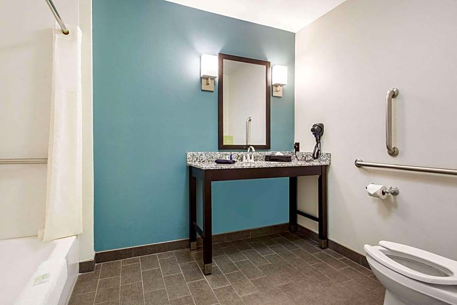 Sleep Inn & Suites Middletown