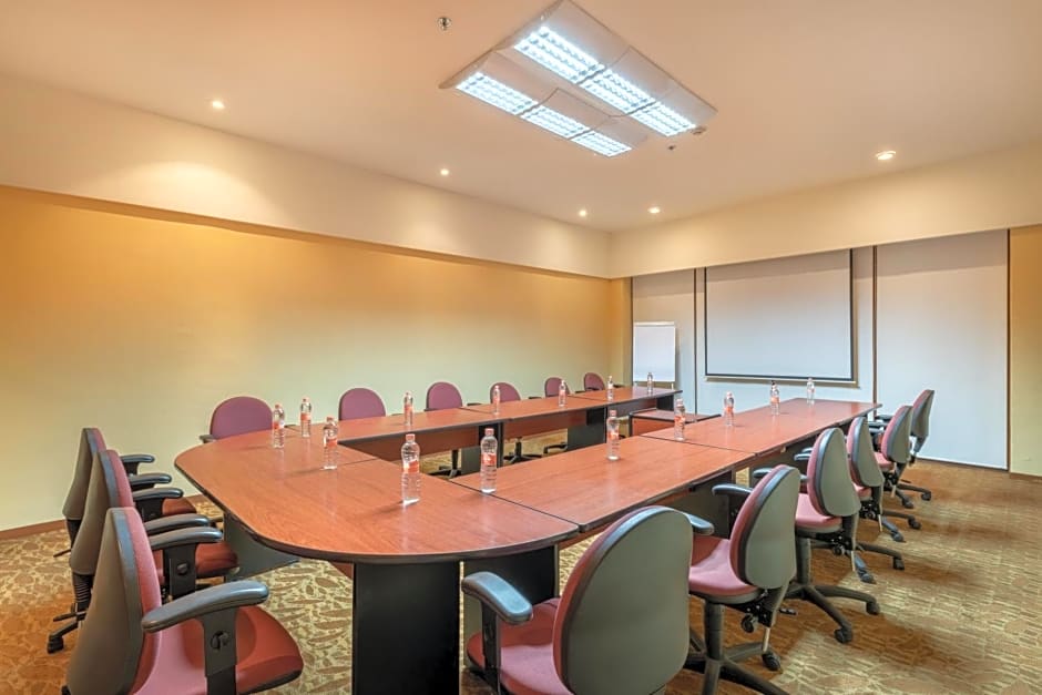 Holiday Inn Guadalajara Expo By IHG