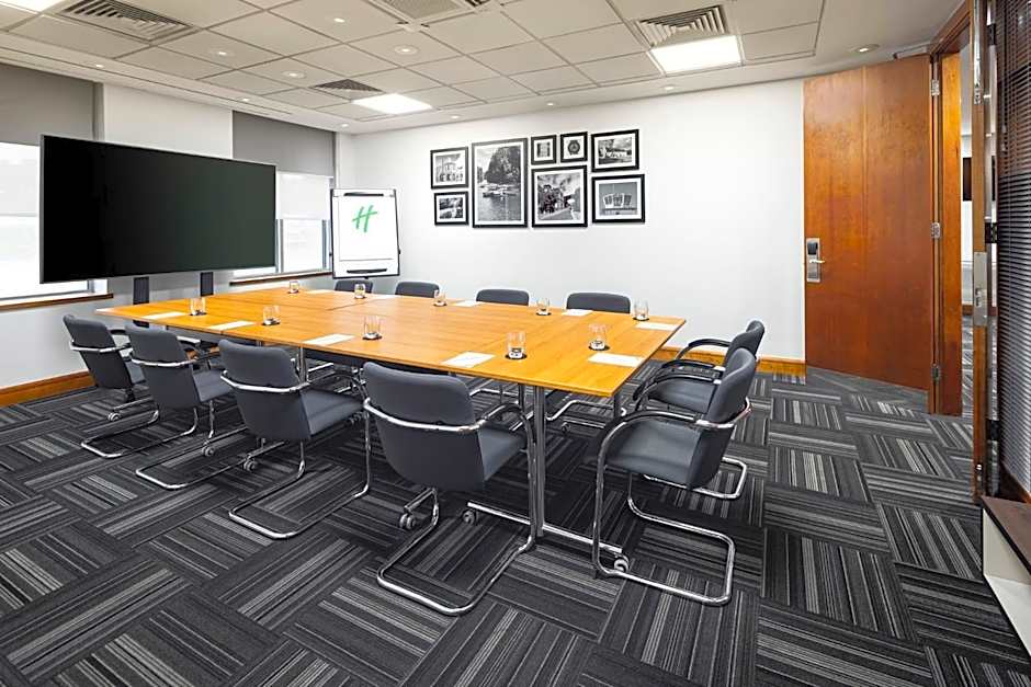 Holiday Inn High Wycombe M40 Jct.4 By IHG