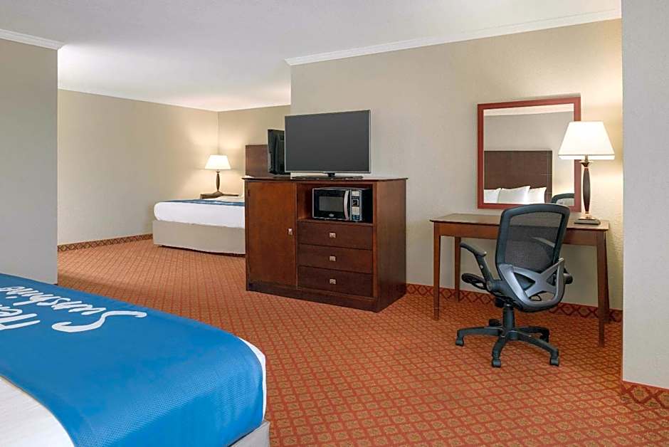 Days Inn by Wyndham Whitmore Lake