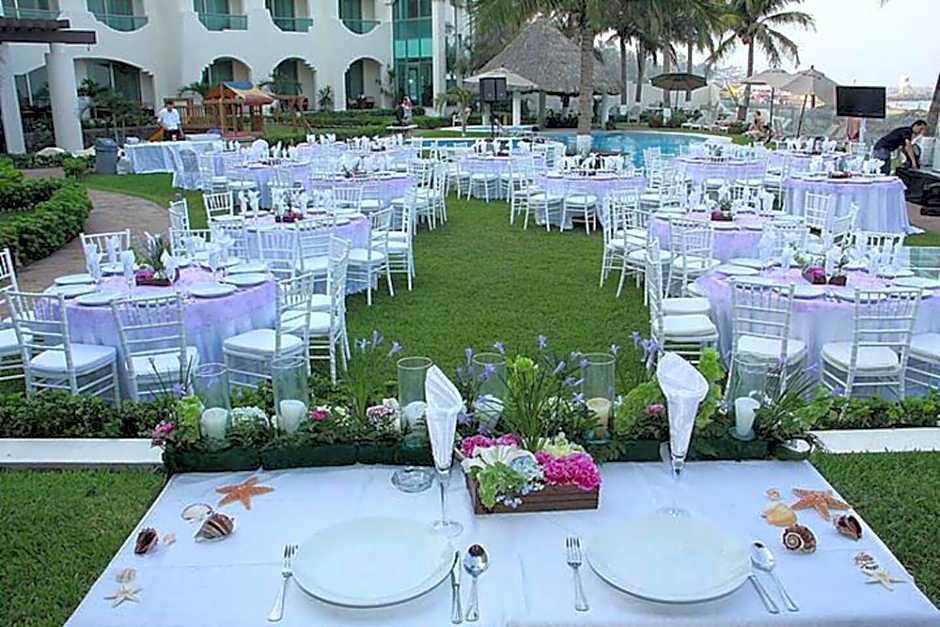 Playa Caracol Hotel & Spa
