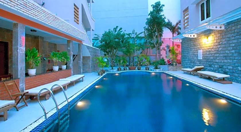 Luxury Nha Trang Hotel