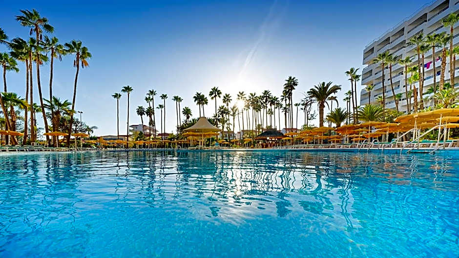 BULL Eugenia Victoria & SPA