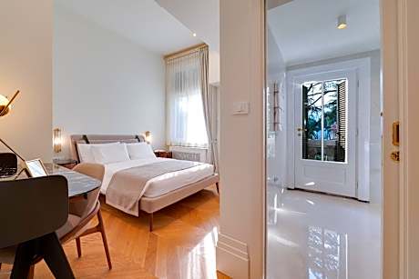 Double Room with Garden View