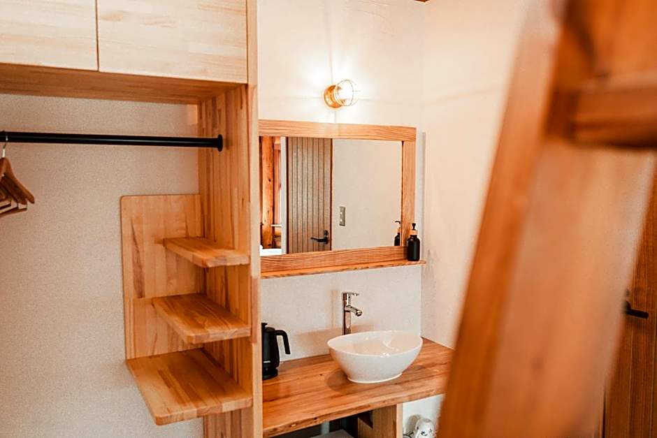 Hakuba Pension & Log Hotel Meteor