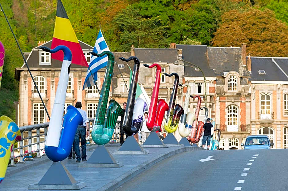 ibis Dinant