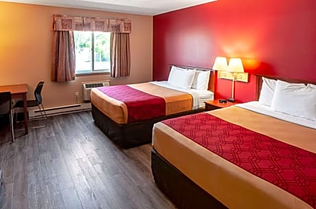 Queen Room with Two Queen Beds - Non-Smoking