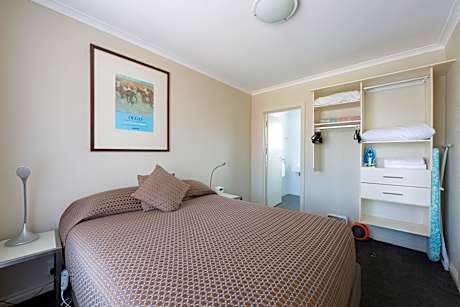 Executive One-Bedroom Apartment