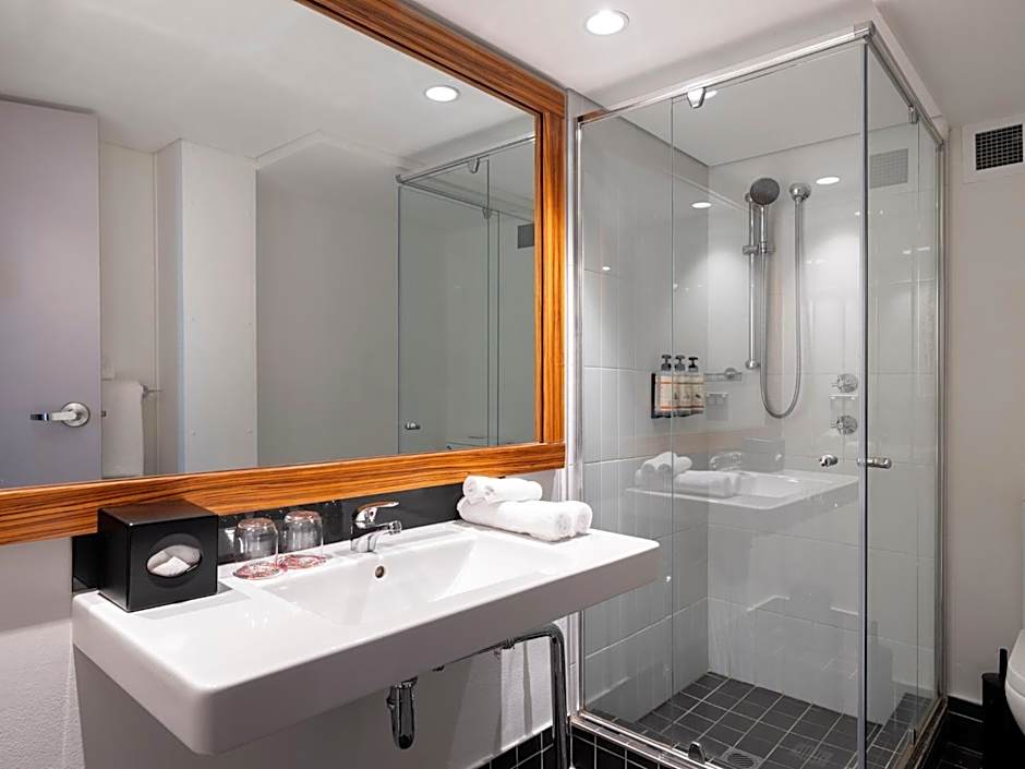 Adge Hotel and Residences