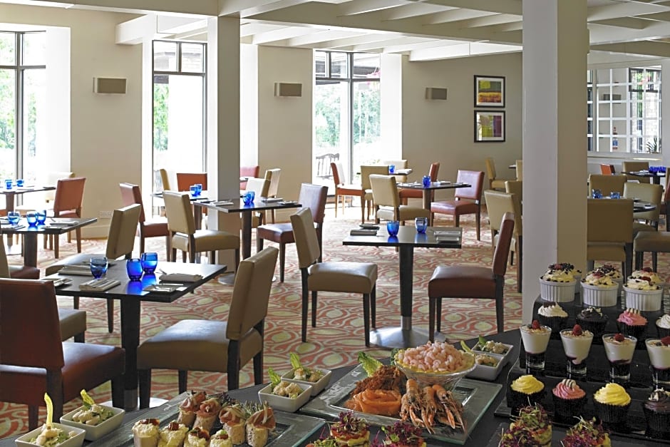 Delta Hotels by Marriott Cheshunt