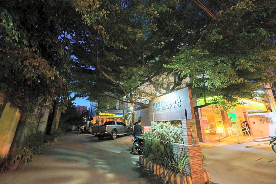 Madonna Hometel and Suites