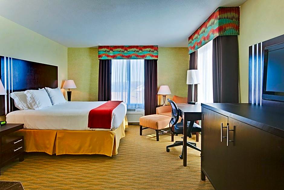 Holiday Inn Express Hotel & Suites Hamburg By IHG