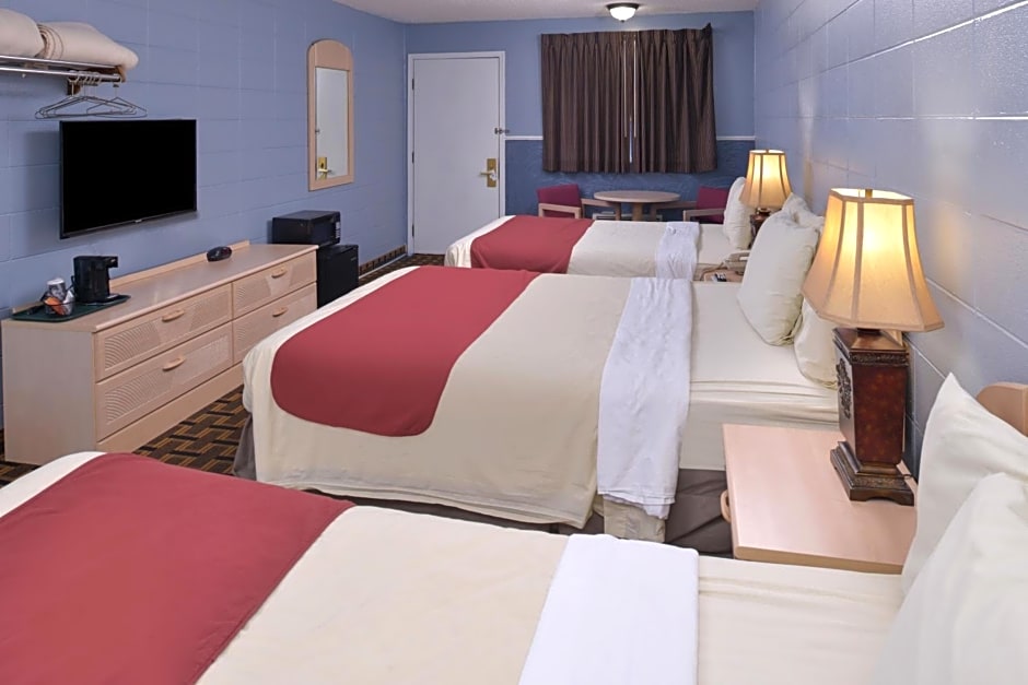 Americas Best Value Inn & Suites Branson - Near The Strip
