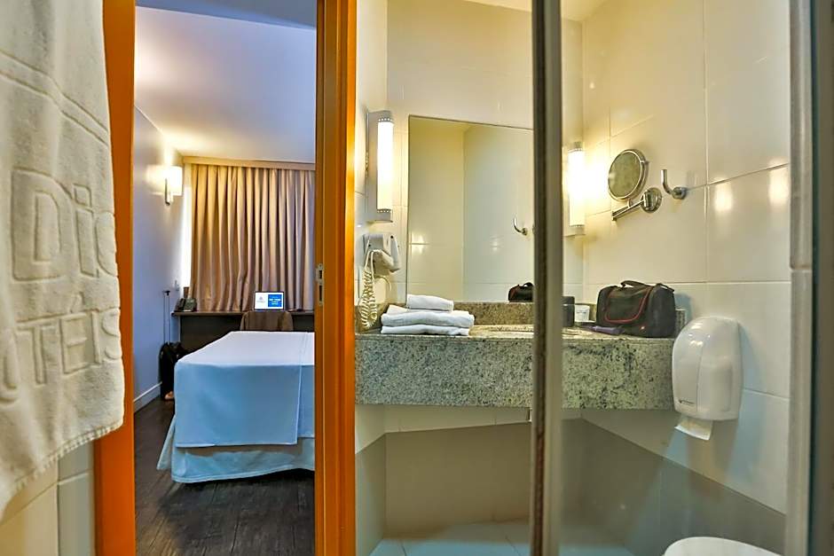 San Diego Express Barro Preto