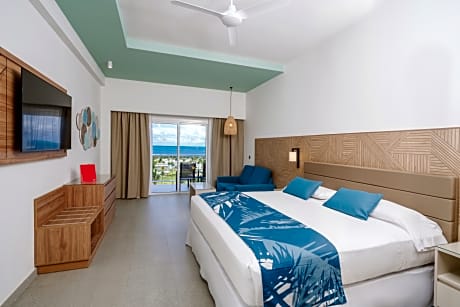Double Room with frontal sea view
