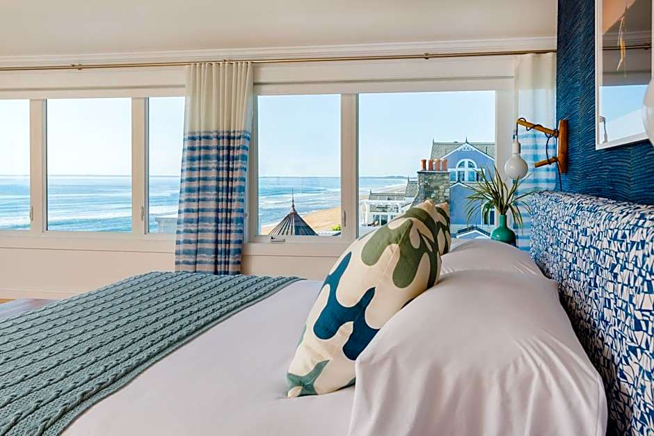 Blue - Inn on the Beach