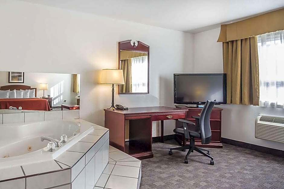 Quality Hotel And Conference Centre