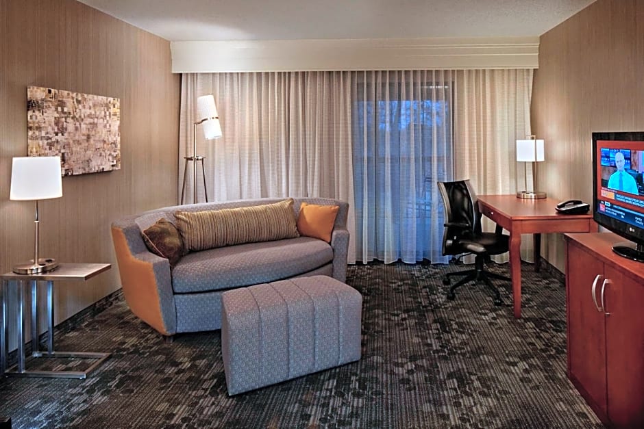 Courtyard by Marriott Providence Warwick