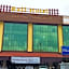 Capital O Rail Hotel