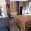 Super 8 by Wyndham Sterling Heights/Detroit Area