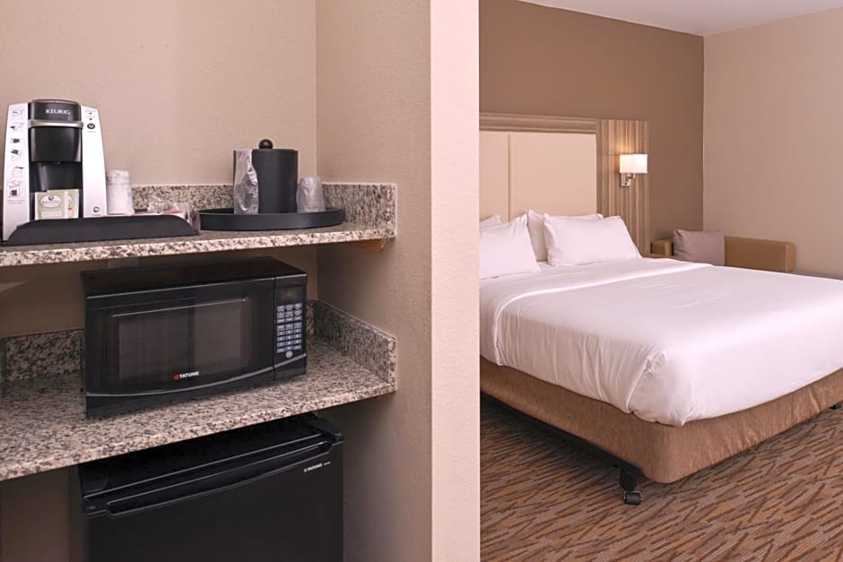 Holiday Inn Express & Suites Williams, an IHG Hotel