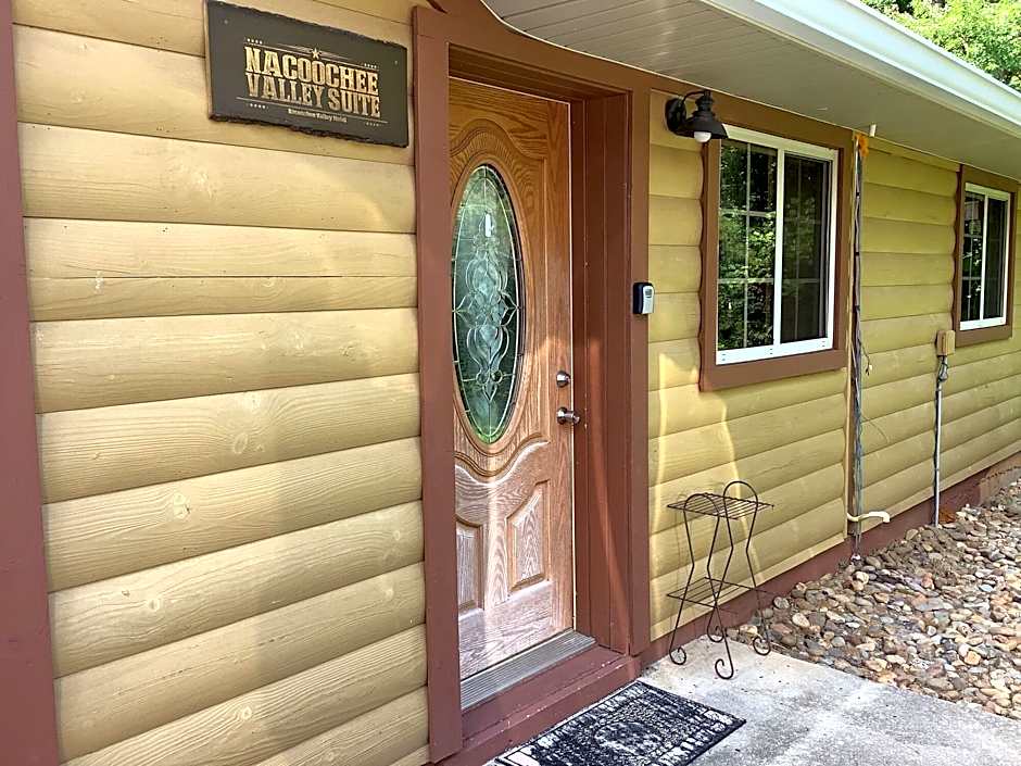 Nacoochee Valley Rentals