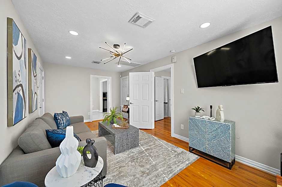 The Carriage House Retreat