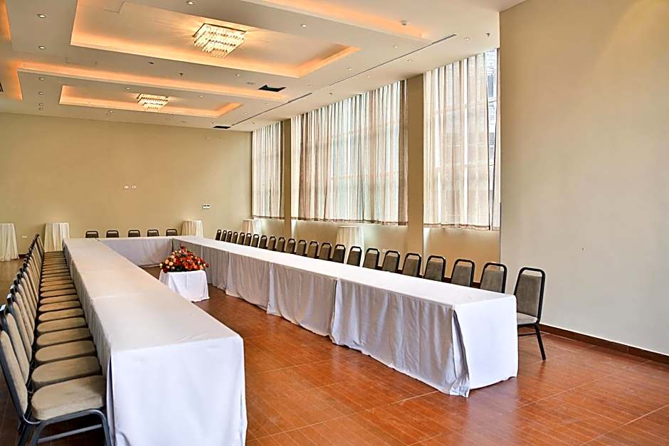 Magnolia hotel and conference center