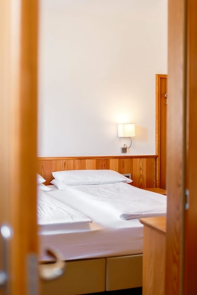 Family Hotel Serena