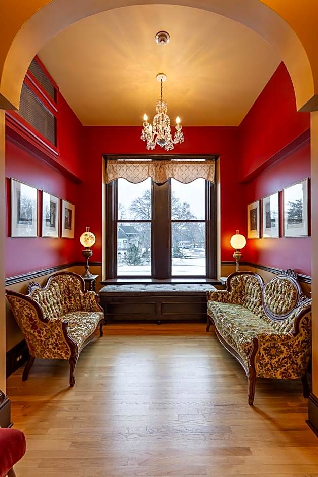 Steele Mansion Inn & Gathering Hub