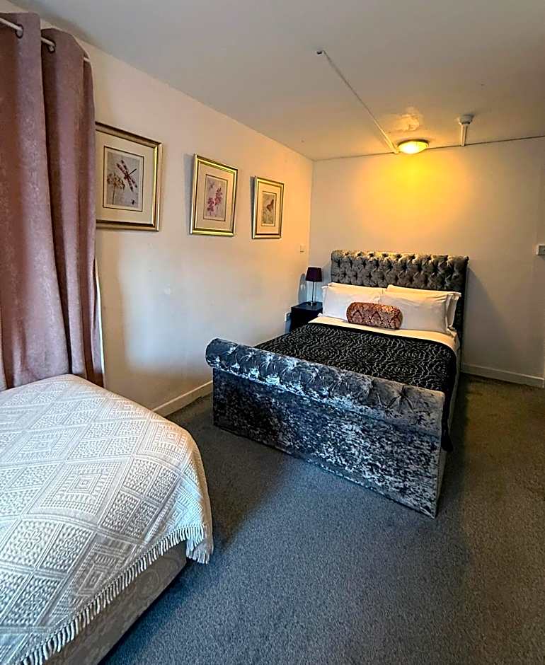 Sids restaurant and bar with rooms