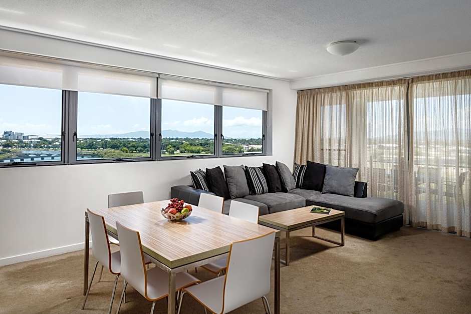 Central Islington Apartments