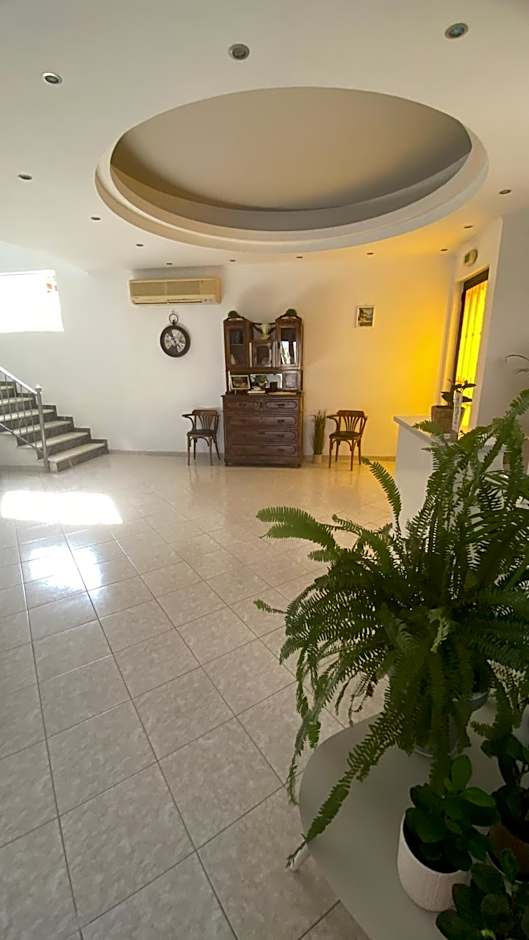 Lemon Art Hotel Apartments